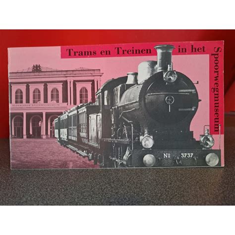 trams en treinen in het spoorwegmuseum Epub