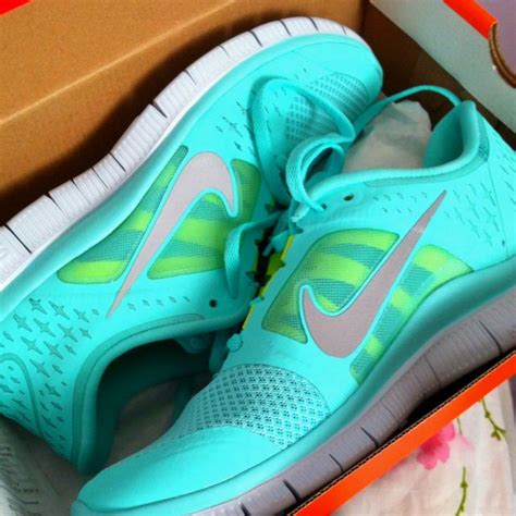 turquoise Nike shoe