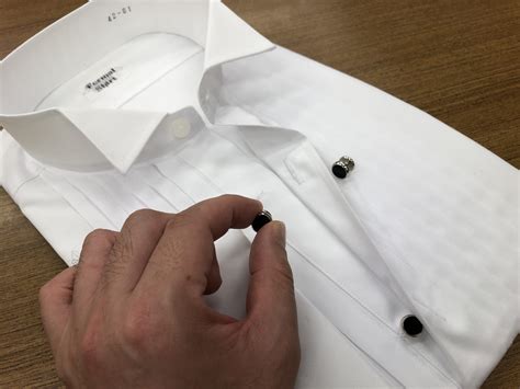 tuxedo shirt buttons