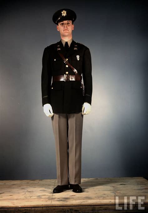 u s army uniforms of world war ii Doc