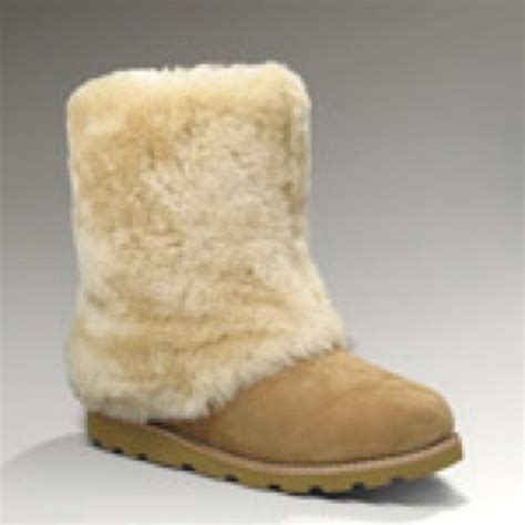 uggs fur on outside
