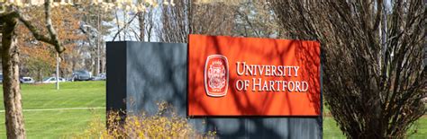 university of hartford fees