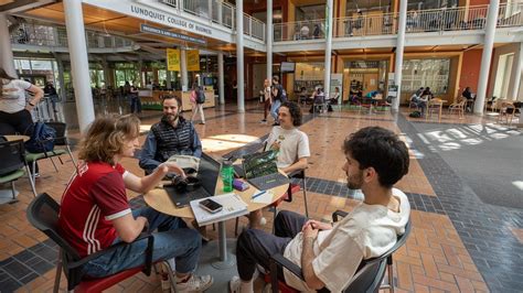 uo lunquist counseors