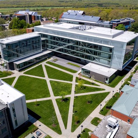 uri engineering majors carrees