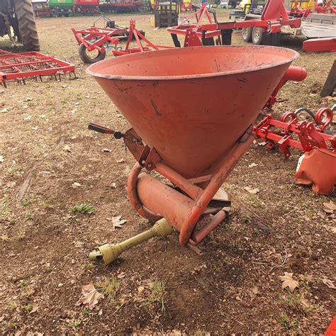 used fertilizer spreader