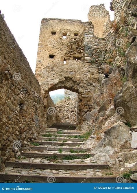 usson pyrenean castle how would you Kindle Editon