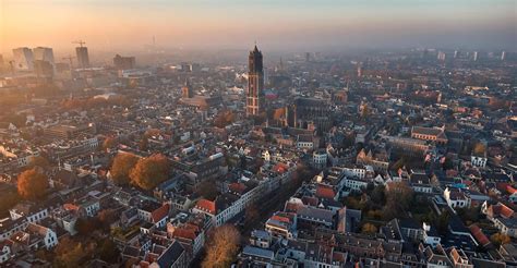 utrechtse treurtoneeltjes Doc