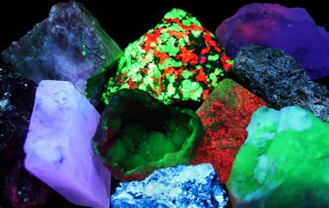 uv reactive rocks