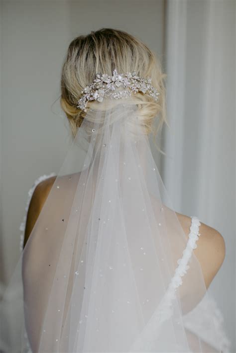 veils with crystals