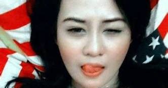 video gratis tante girang Reader