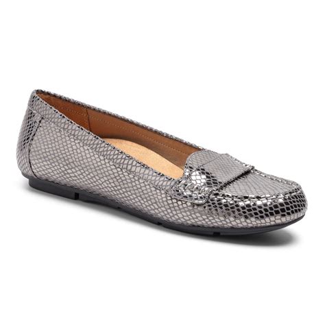 vionic loafers