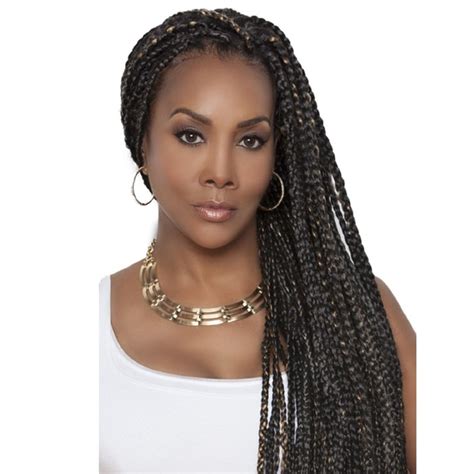 vivica fox braiding hair