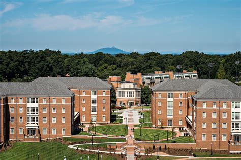 wake forest university dean's list