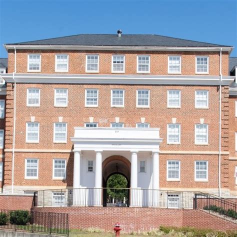 washington and lee university dorms