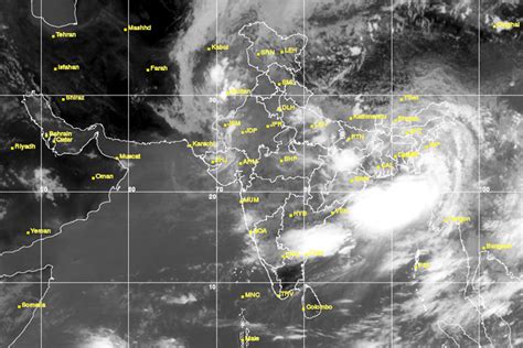 weather and monsoon report of gadhwa jharkhand todays Kindle Editon