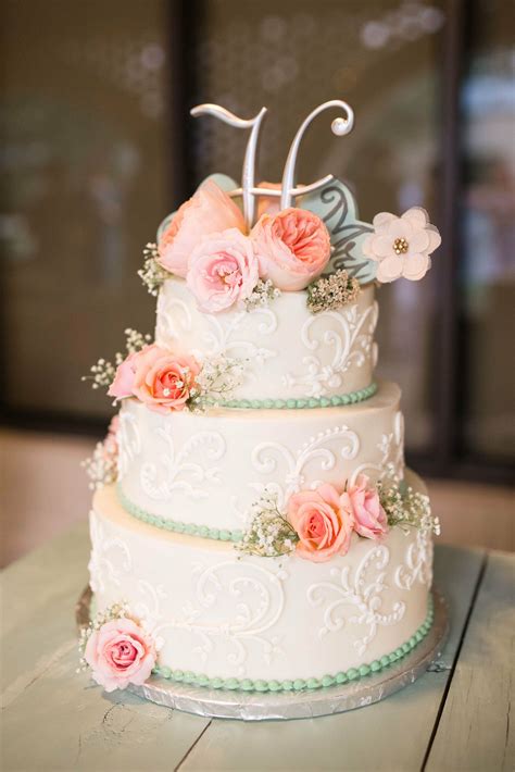 wedding cake designs -flowers