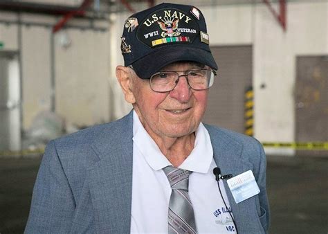 what did robert persichitti do in the navy rate