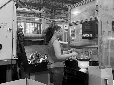 what is a press operator