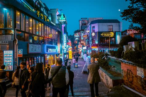 what to do in itaewon seoul