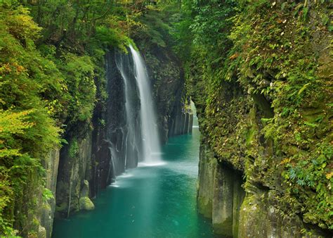 what to do in kyushu japan