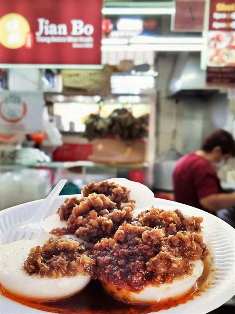 what to eat at tiong bahru market