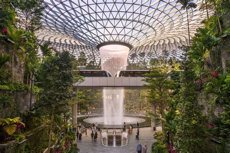 what to see in changi airport