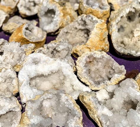 where can you buy geodes