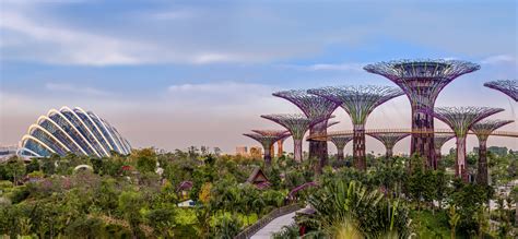 where is gardens by the bay in singapore