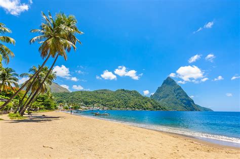 where to stay in st lucia