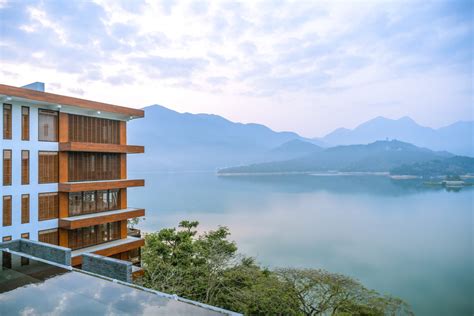 where to stay in sun moon lake