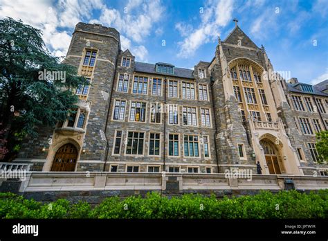 white gravenor georgetown