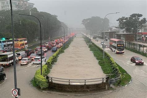 why is it raining so much in singapore now