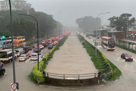 will it rain today in singapore