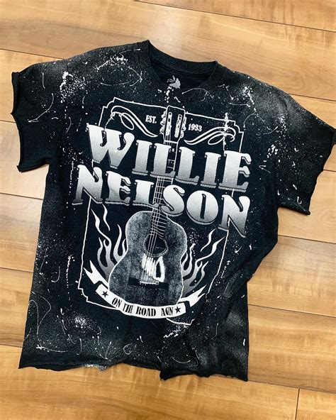 willie nelson t shirts vintage