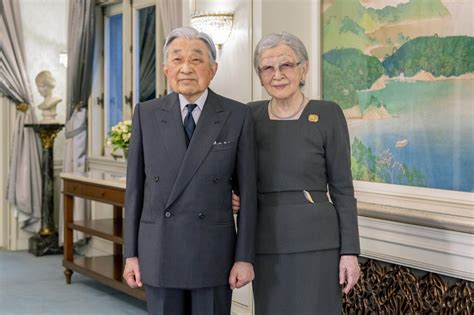 windows for the crown prince akihito of japan Doc