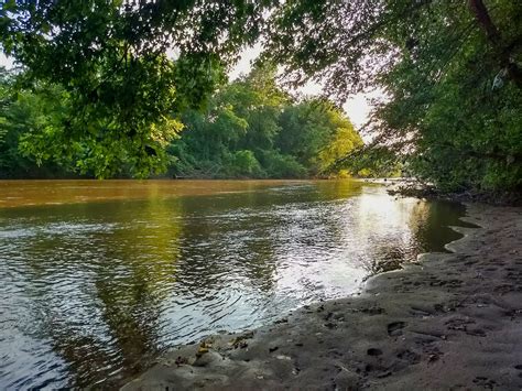 wolf preserve across river Doc