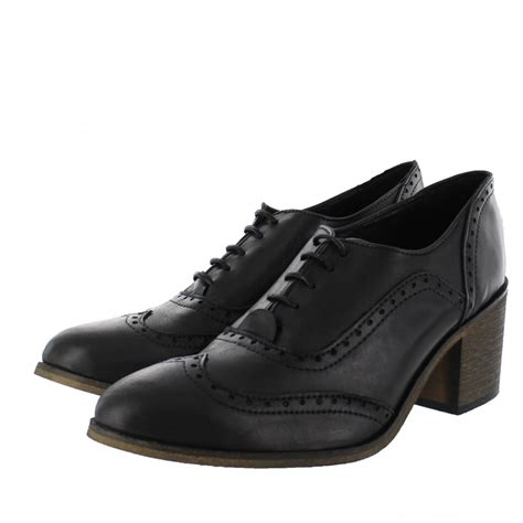 women's brogue shoes