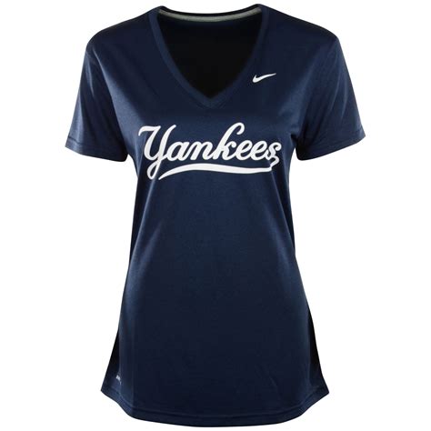 women's yankee tee shirts