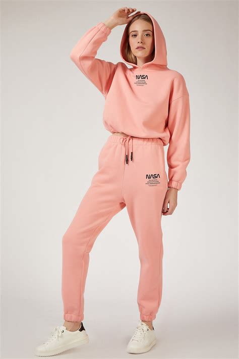 women sweatsuit