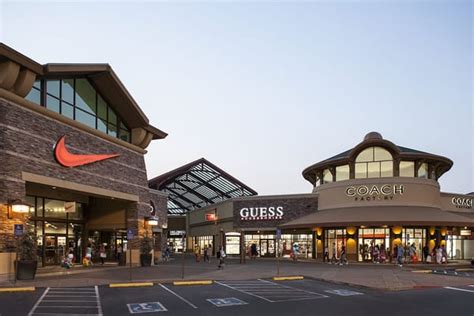 woodburn oregon outlet mall