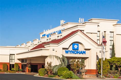 wyndham hotel in visalia job opportunity Reader