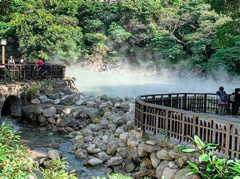 yangmingshan hot spring