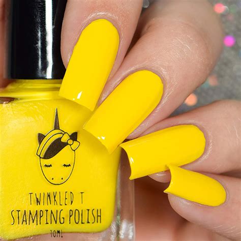 yellow nail polish