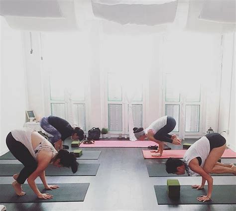 yoga classes singapore near me