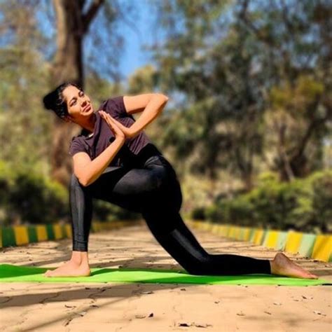 yoga instructor at home gurgaon