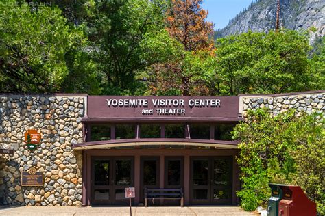 yosemite valley visitor center