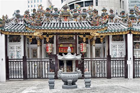 yueh hai ching temple how to pray